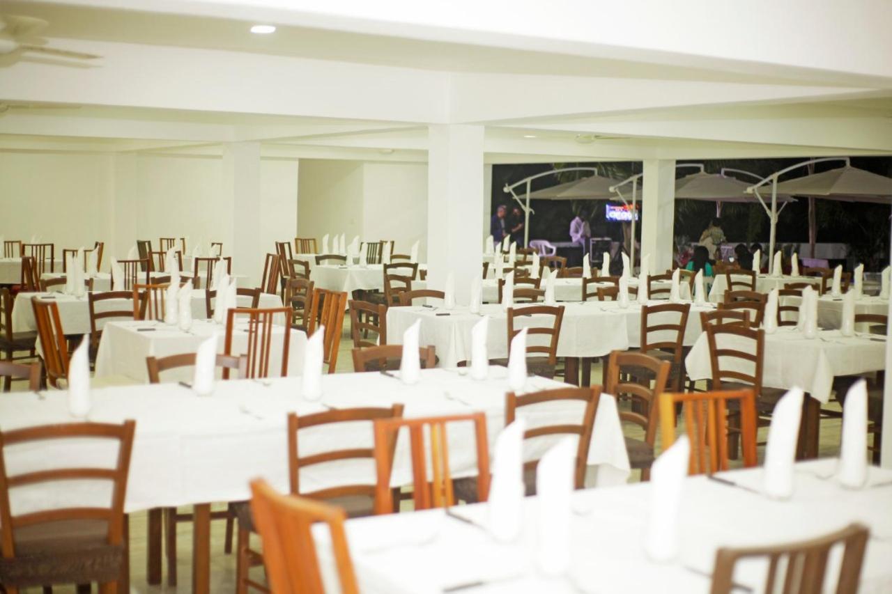 Barahona Oasi Encantada - Beach Resort מראה חיצוני תמונה