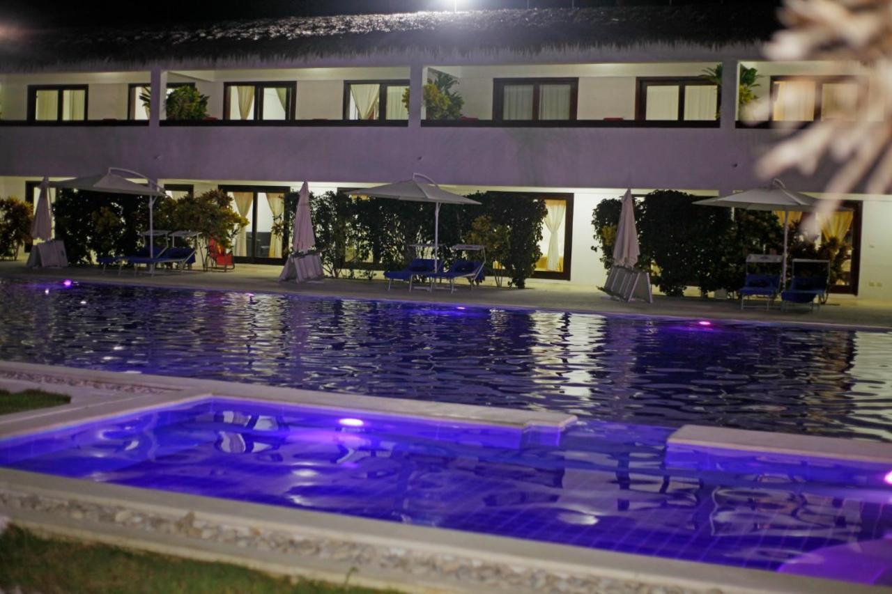 Barahona Oasi Encantada - Beach Resort מראה חיצוני תמונה